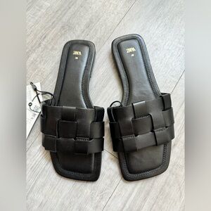 NWT Zara Black Flat Genuine Leather Minimalist Sandals Shoes Size US 6 / EU 36